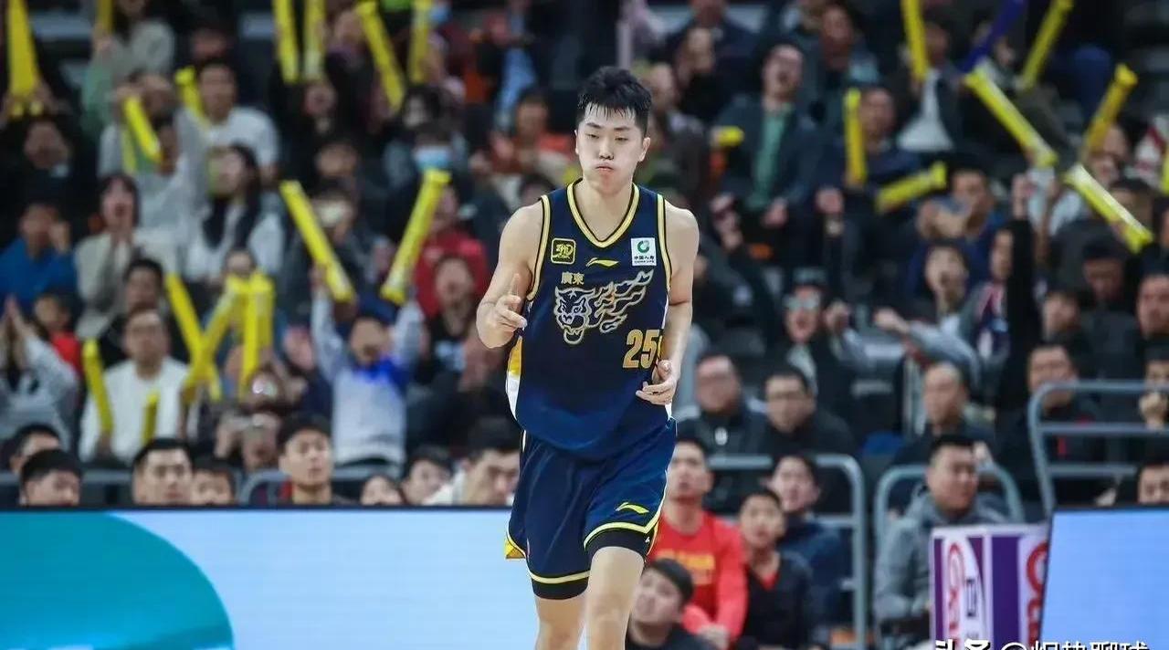 亚美体育app-关于广东宏远队遭遇福建队，胜算差距不容小视的信息