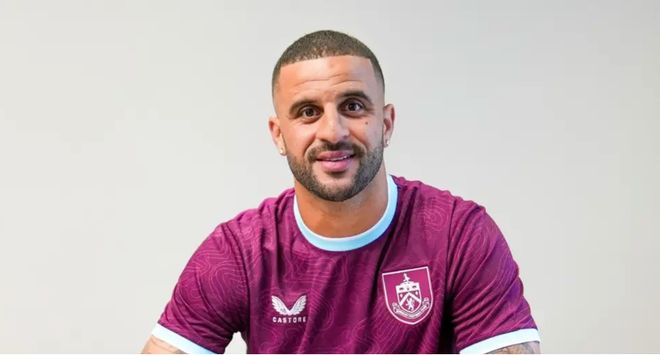 talkSPORT：埃弗顿寻求免签富勒姆边卫泰特，沃克加盟前景悬了