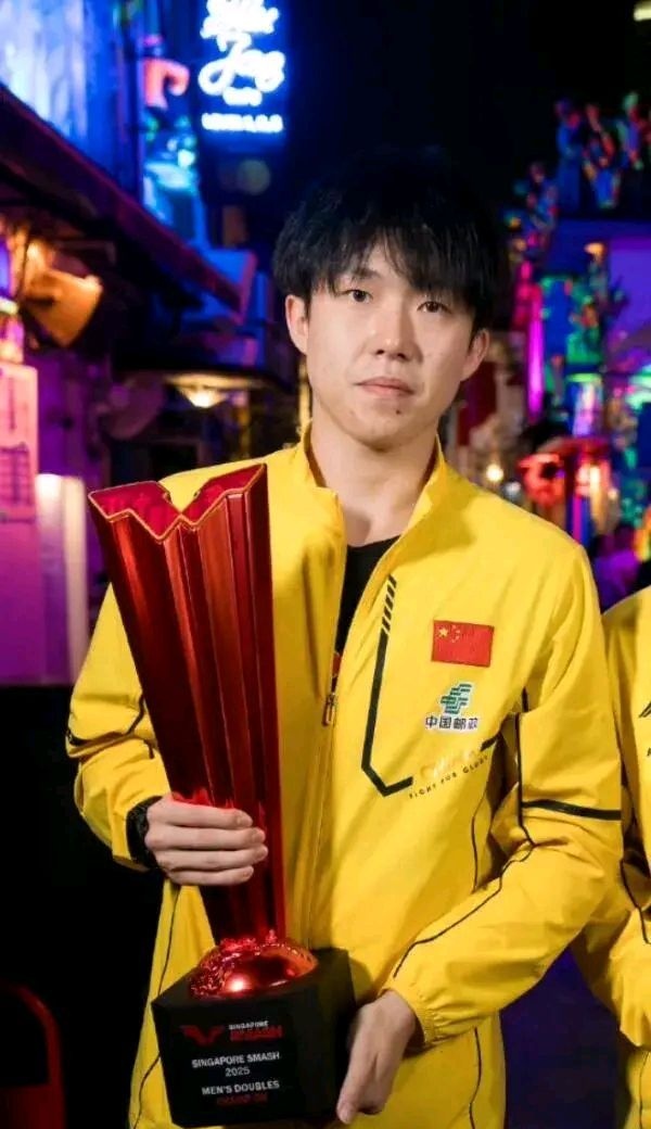 亚美体育-胜利的喜悦点燃全场，球员无限自豪的简单介绍